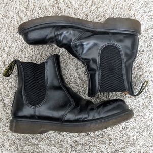 Dr Martens Chelsea Boots 2976, Size 7 M, Black Leather